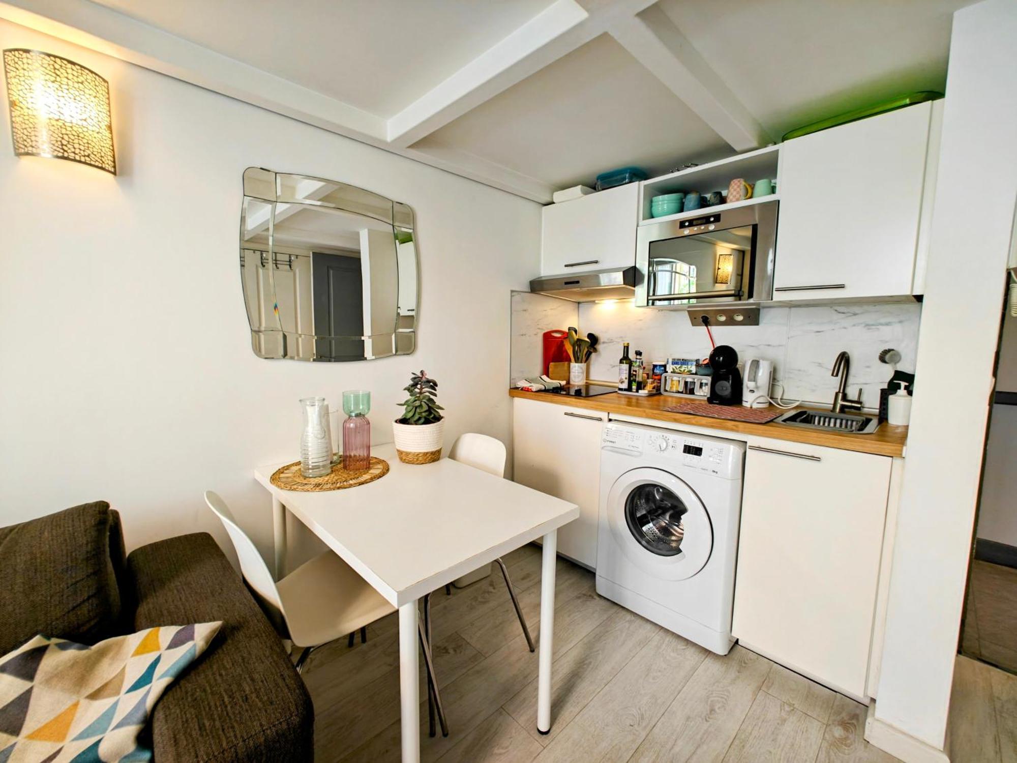 니스 Duplex Central Close Beaches And Shops And Balcony 아파트 객실 사진